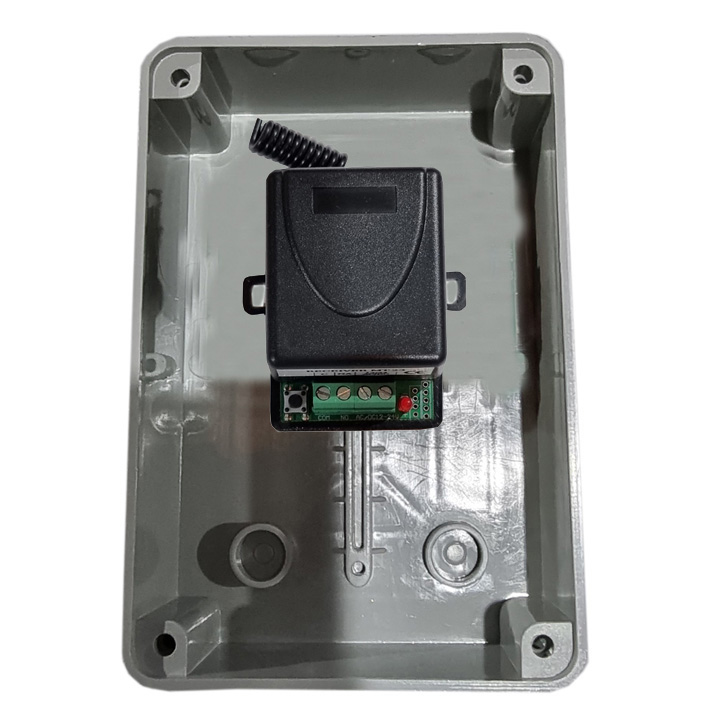 imagen receptor universal con caja estanca